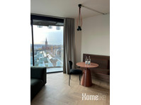 Luxus Apartment in Düsseldorf-Heerdt - 아파트