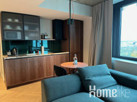 Luxus Apartment in Düsseldorf-Heerdt - Korterid
