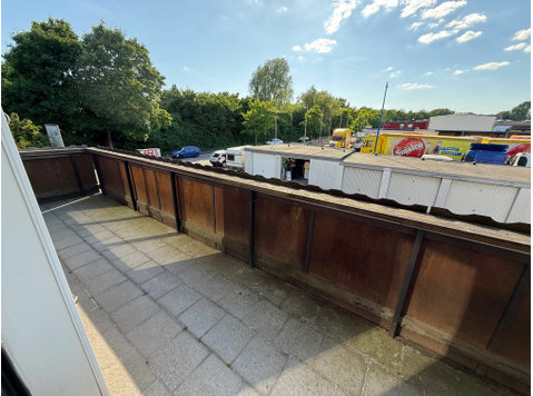 10 person open loft under construction - For Rent