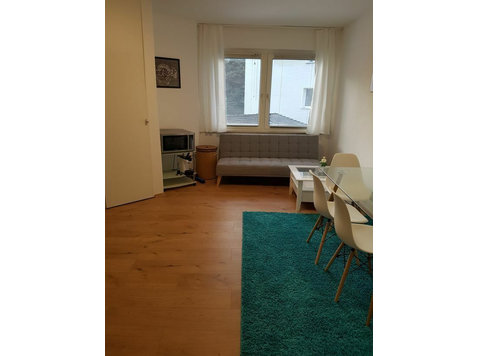 Attractive furnished apartment near Essen main station with… - De inchiriat