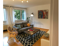 Bright and cozy apartment in a quiet neighbourhood - Te Huur