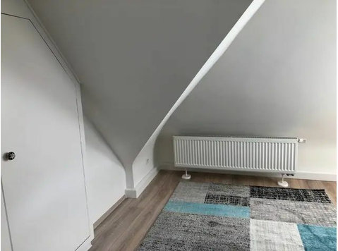 Bright, renovated 3.5 - room flat in Essen- Rüttenscheid - For Rent