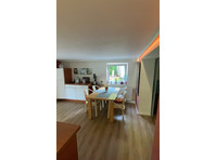 Chic & wonderful home in Essen with separate entrance and… - Aluguel