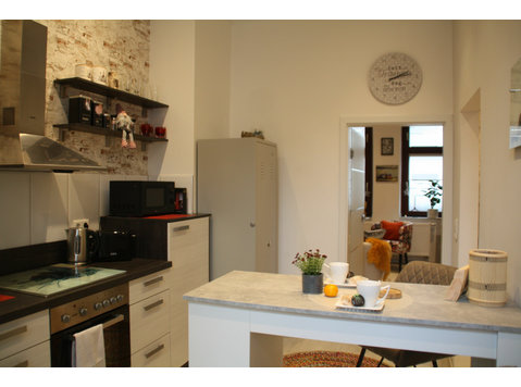 Cozy, lovely loft located in Essen - For Rent