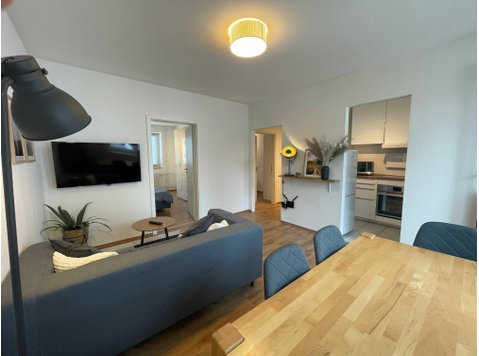Cute home close to park - For Rent