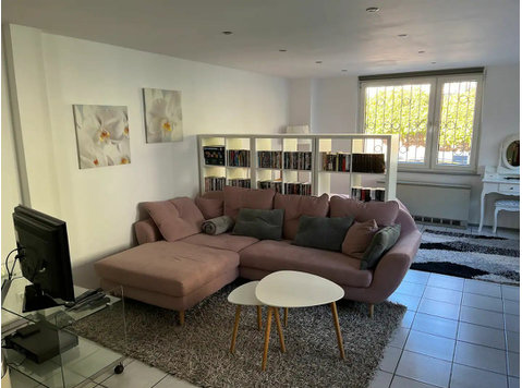 Fully furnished one-room apartment in the middle of… - Til Leie