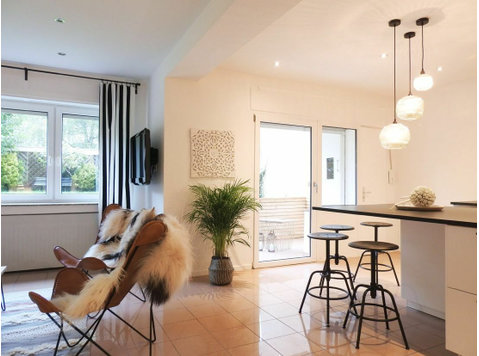 Schönes und modernes Apartment an der Ruhrallee in Essen - Zu Vermieten