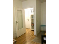 Modern, bright and quiet apartment in Essen - Til leje