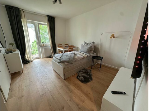 Neat studio in Essen - For Rent