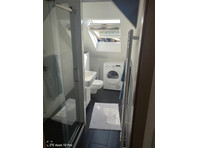 Penthouse apartment with 5 rooms, 2 bathrooms, kitchen and… - Ενοικίαση