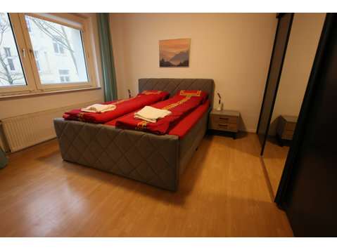 Practical 2 rooms, 50m², UG-Garage, Essen, Rüttenscheid - For Rent