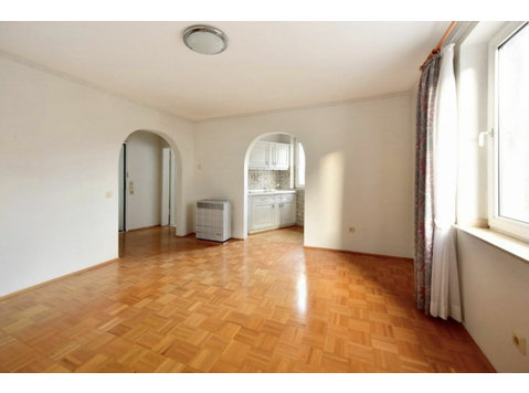 Spacious 1 room apartment in the centre of Essen - For Rent