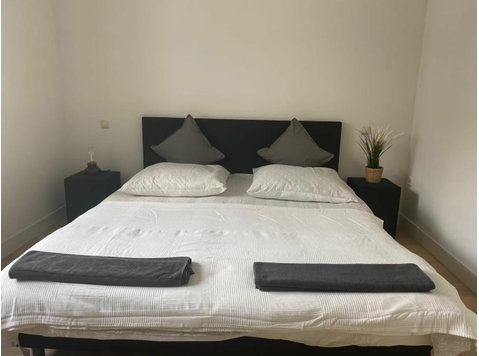Spacious and quiet Apartment, Essen - For Rent