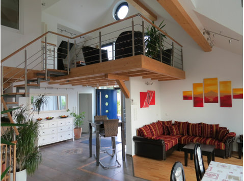 Ruhiges Galerie- Maisonette Wohnung  in Essen - Zu Vermieten
