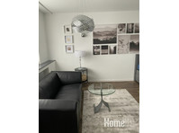 Stylish & homely studio apartment in Essen - آپارتمان ها