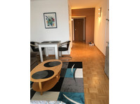 Bright 1,5 Room apartment 10th floor in Plaza Residence,… - Til Leie