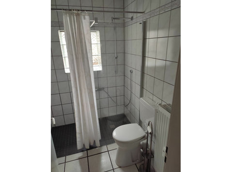 Flexibles Möbliertes Apartment in Gelsenkirchen (GRENZE… - Zu Vermieten