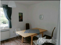 Cozy 2 room apartment in Gelsenkirchen Feldmark - Apartemen