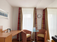 Two Bed Room with own bathroom - In Affitto