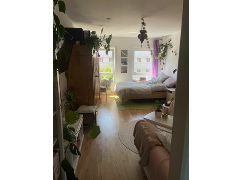 beautiful and comfortable flat in Münster from September to… - Aluguel