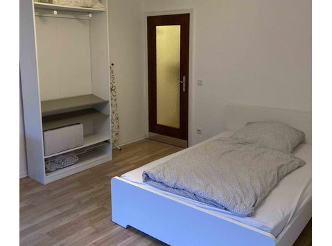 super central 1 room and full kitchen apartment 32 sqm - Aluguel