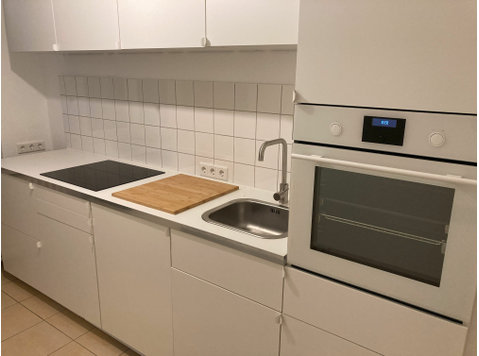 super central 2 room and full kitchen apartment 50 sqm - Disewakan