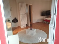 Co-Living: Zimmer in kreativ moderne Wohnung - Wuppertal Süd - WGs/Zimmer