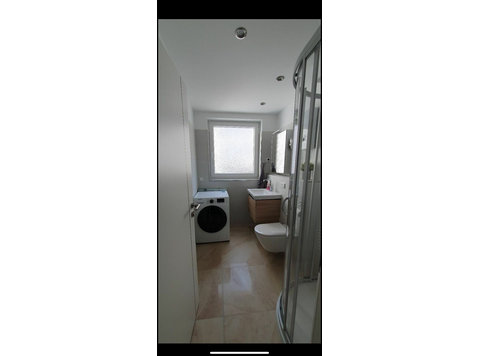 Bright and charmingly furnished apartment in the center of… - Te Huur