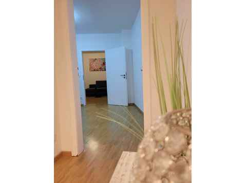 Pretty and loving apartment near the main train station,… - Vuokralle