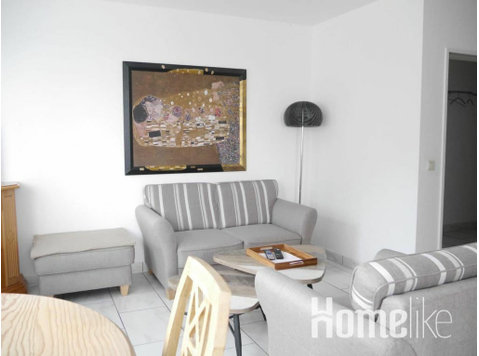 Nice apartment in a modern complex with elevator - central… - Apartemen