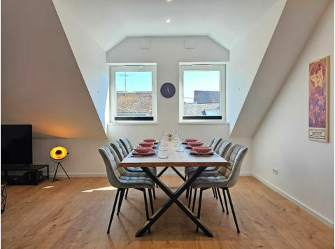 Amethyst - Right next to the castle - Sun terrace, BBQ - For Rent