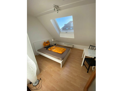Cozy 1-room-apartment in Worm city-centre - Izīrē