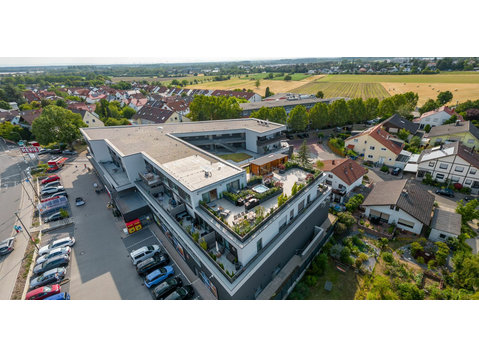Luxurious Penthouse south of Frankfurt with 300 m² Wellness… - Til Leie