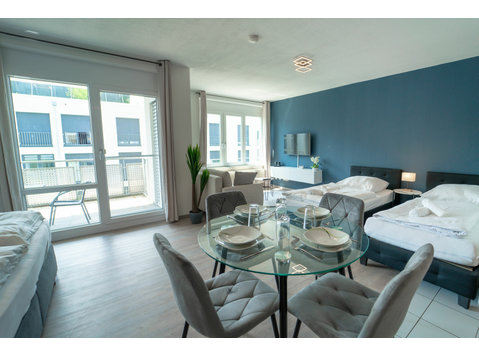 RANGE | Loft Apartment Balcony Kitchen | Netflix 5 People - For Rent