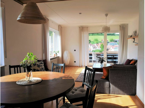 Beautiful, bright appartment with panoramic view - Te Huur