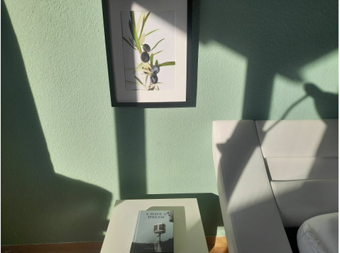 Sunset Suite: Cozy & Convenient Co-Living - For Rent