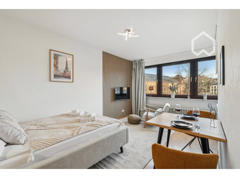 Elegant design apartment in prime location – stylish living… - For Rent