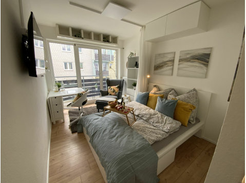 Hochwertig möbliertes Zuhause mit Balkon in Mainz, Wifi und… - Zu Vermieten