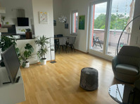 Spacious, stylishly furnished home in a quiet but central… - Kiadó