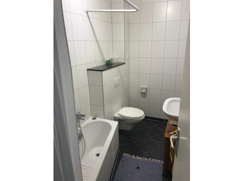 Quiet and spacious room in Trier-Kürenz (perfect for… - השכרה