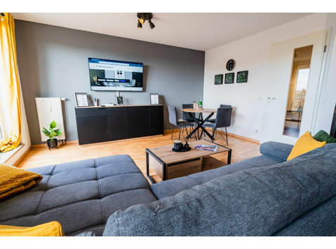 Deluxe Apartment I Balcony I Air conditioning I WLAN I… - Til leje