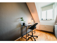 Deluxe Apartment I Balkon I Klimaanlage I WLAN I Tiefgarage - Zu Vermieten
