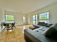 Exclusive penthouse on the outskirts of Magdeburg,… - Til Leie
