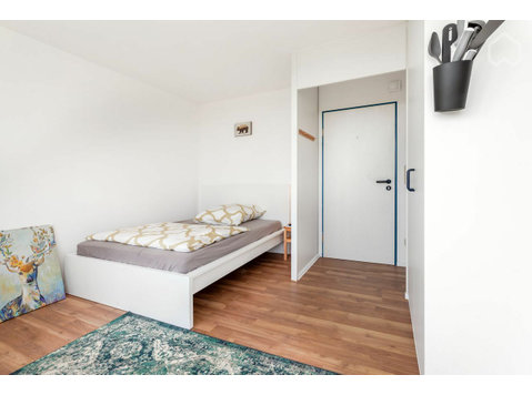 Modernes Studio-Apartment in Magdeburg mit schöner Aussicht - Zu Vermieten
