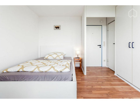 Modernes Studio-Apartment in Magdeburg mit schöner Aussicht - Zu Vermieten