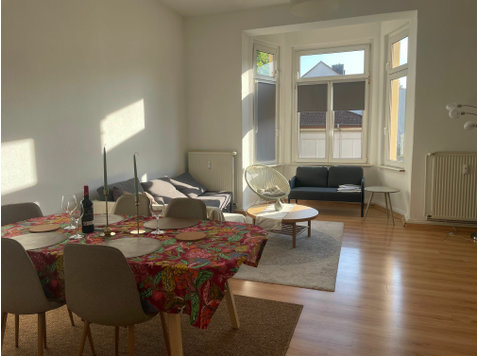 Neue & moderne Wohnung auf Zeit mit guter Verkehrsanbindung - Zu Vermieten