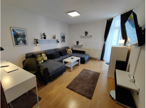 Spacious, perfect apartment with nice neighbours - Ενοικίαση