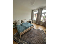 Sunny and spacious apartment in excellent location… - In Affitto