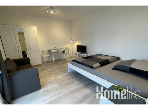 Nice 1 Room Flat in Magdeburg with balcony close to hospital - 아파트