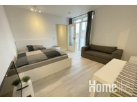 Schöne 1 Zimmer Wohnung in Magdeburg mit Balkon nahe… - Wohnungen